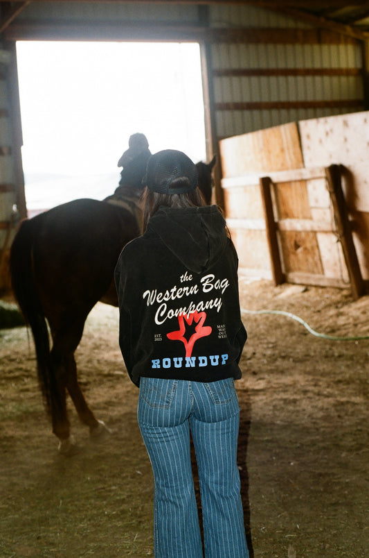 The Roundup Fleece Cropped Hoodie - Washed Black