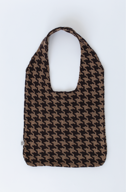 The Big Lasso Knit Tote in Outlaw’s Houndstooth